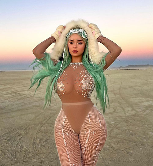 Demi Rose Mawby 4