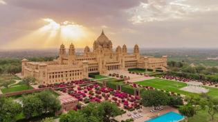 Biggest Houses In The World.jpg
