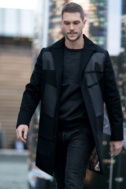 Photo by <a href="http://www.fashionwirepress.com//"rel="nofollow" target="_blank"> Vincenzo Grillo for FashionWirePress</a> Pitti Street Style 2015-24