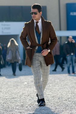 Photo by <a href="http://www.fashionwirepress.com//"rel="nofollow" target="_blank"> Vincenzo Grillo for FashionWirePress</a> Pitti Street Style 2015-3