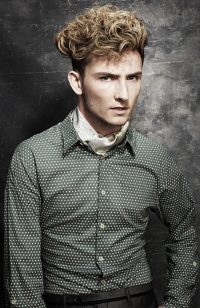 curly and wavy hairstyles for men