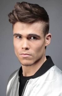 Mens Medium Length hairstyles and haircuts