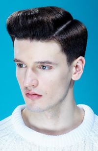 Mens Medium Length hairstyles and haircuts