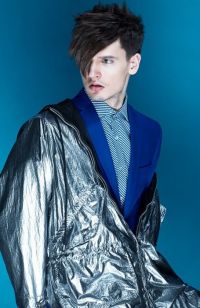 Mens Medium Length hairstyles and haircuts