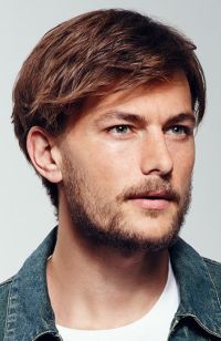 Mens Medium Length hairstyles and haircuts