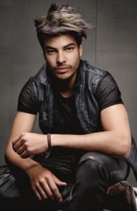 Mens Medium Length hairstyles and haircuts