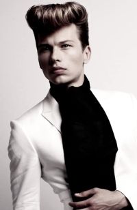 Mens Medium Length hairstyles and haircuts