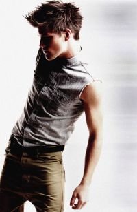 Mens Medium Length hairstyles and haircuts