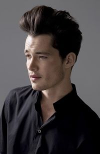 Mens Medium Length hairstyles and haircuts