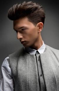 Mens Medium Length hairstyles and haircuts