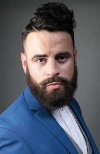 Mens Medium Length hairstyles and haircuts