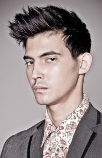 Mens Medium Length hairstyles and haircuts