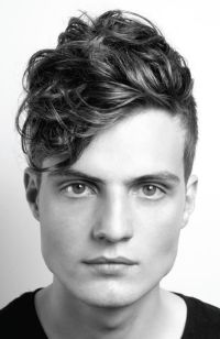 Mens Medium Length hairstyles and haircuts
