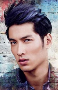 Mens Medium Length hairstyles and haircuts