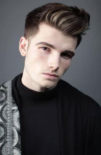 Mens Medium Length hairstyles and haircuts