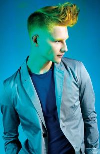 Mens Medium Length hairstyles and haircuts
