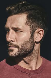 Mens Medium Length hairstyles and haircuts