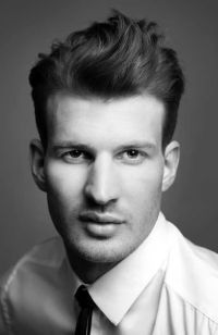 Mens Medium Length hairstyles and haircuts