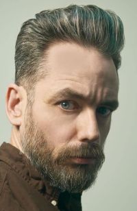 Mens Medium Length hairstyles and haircuts