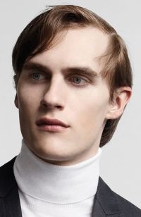 Mens Medium Length hairstyles and haircuts