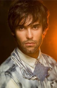 Mens Medium Length hairstyles and haircuts