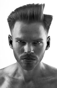 Mens Medium Length hairstyles and haircuts