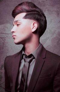 Mens Medium Length hairstyles and haircuts