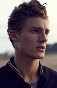 Mens Medium Length hairstyles and haircuts