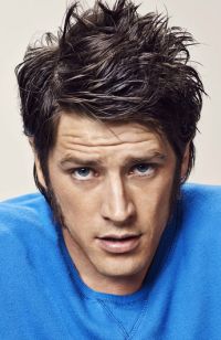 Mens Medium Length hairstyles and haircuts