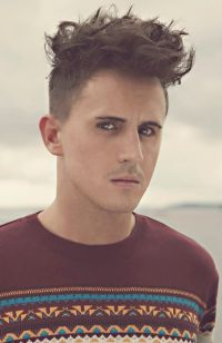 Mens Medium Length hairstyles and haircuts