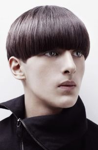 Mens Medium Length hairstyles and haircuts