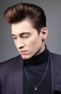 Mens Medium Length hairstyles and haircuts