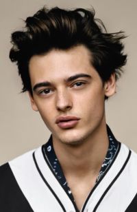 Mens Medium Length hairstyles and haircuts