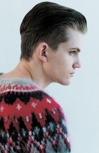 Mens Medium Length hairstyles and haircuts (576)