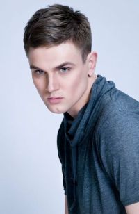 Mens short hairstyles and haircuts (662)