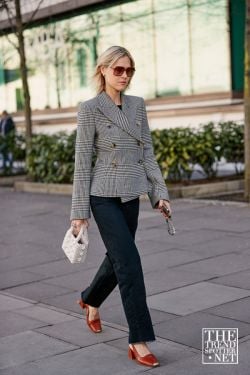 London Fashion Week Aw 2019 Street Style Women 159