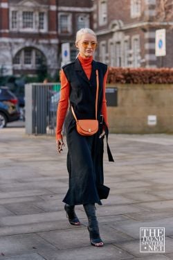 London Fashion Week Aw 2019 Street Style Women 38