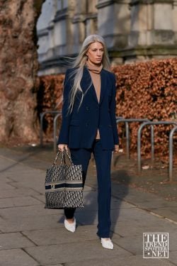 London Fashion Week Aw 2019 Street Style Women 41