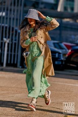 London Fashion Week Aw 2019 Street Style Women 53