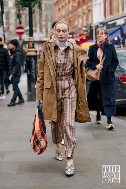 London Fashion Week Aw 2019 Street Style Women 97