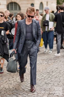 Paris Men's Fashion Week Spring Summer 2020 Street Style 120