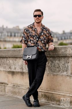 Paris Men's Fashion Week Spring Summer 2020 Street Style 13