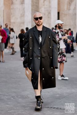 Paris Men's Fashion Week Spring Summer 2020 Street Style 139