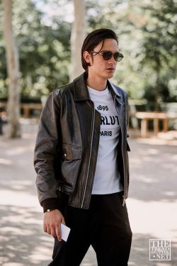 Paris Men's Fashion Week Spring Summer 2020 Street Style 140