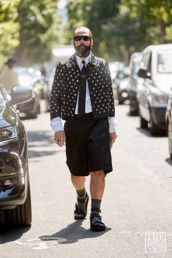 Paris Men's Fashion Week Spring Summer 2020 Street Style 27