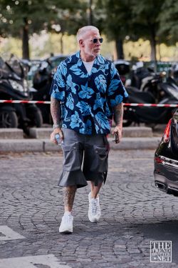Paris Men's Fashion Week Spring Summer 2020 Street Style 59