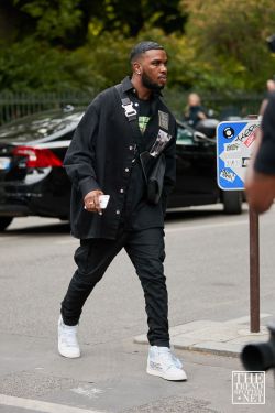 Paris Men's Fashion Week Spring Summer 2020 Street Style 72