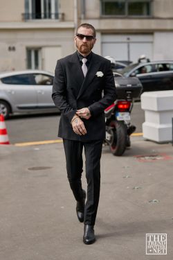 Paris Men's Fashion Week Spring Summer 2020 Street Style 88