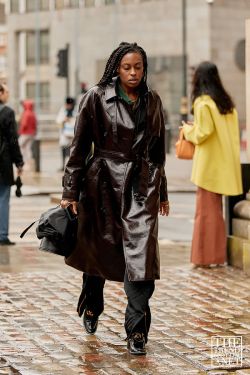 London Fashion Week Autumn Winter 2020 Street Style 10
