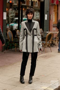 London Fashion Week Autumn Winter 2020 Street Style 107